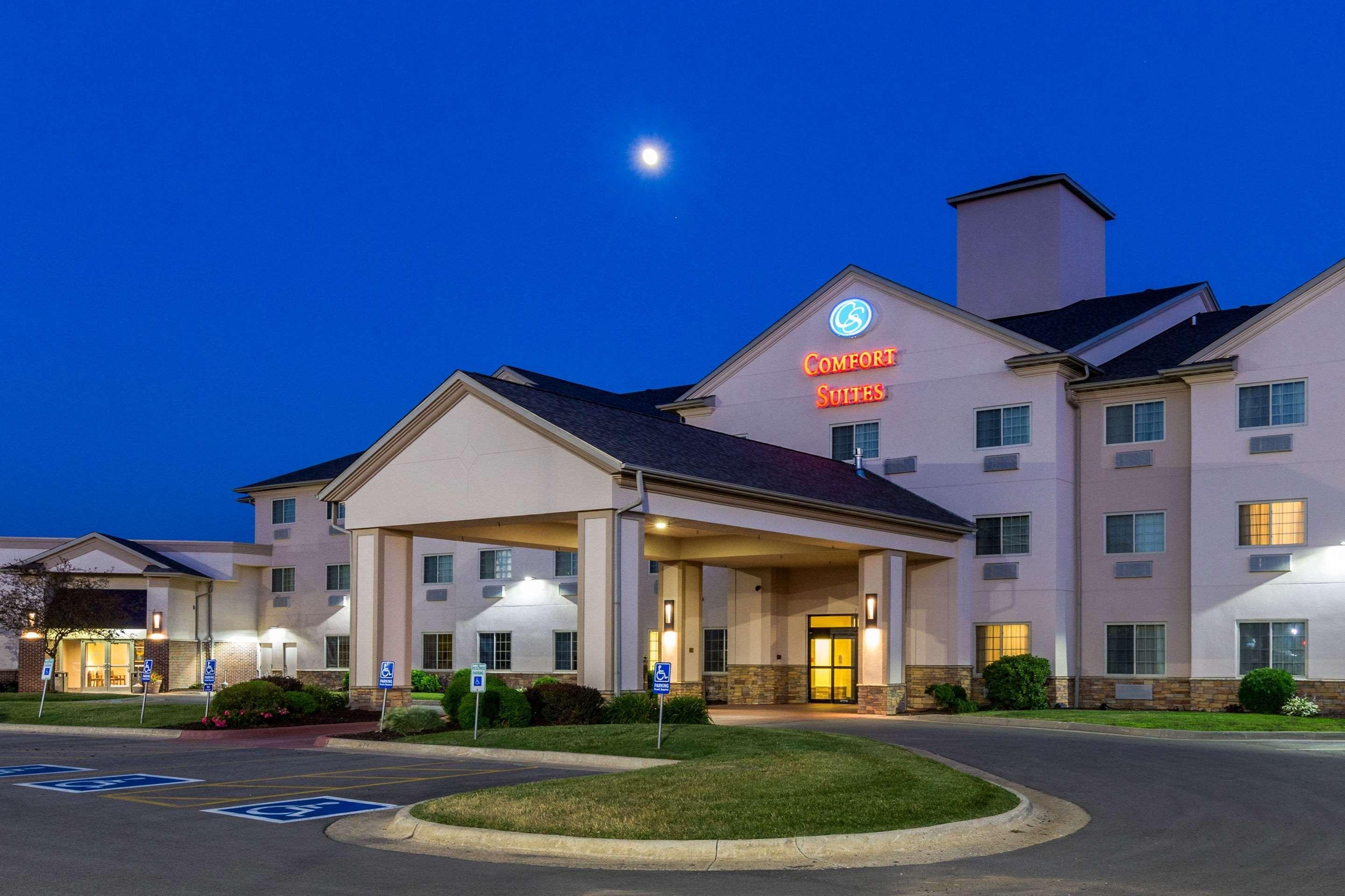 Comfort Suites Burlington Exterior foto